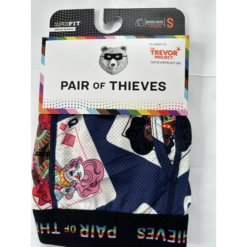 Pair of Thieves show off